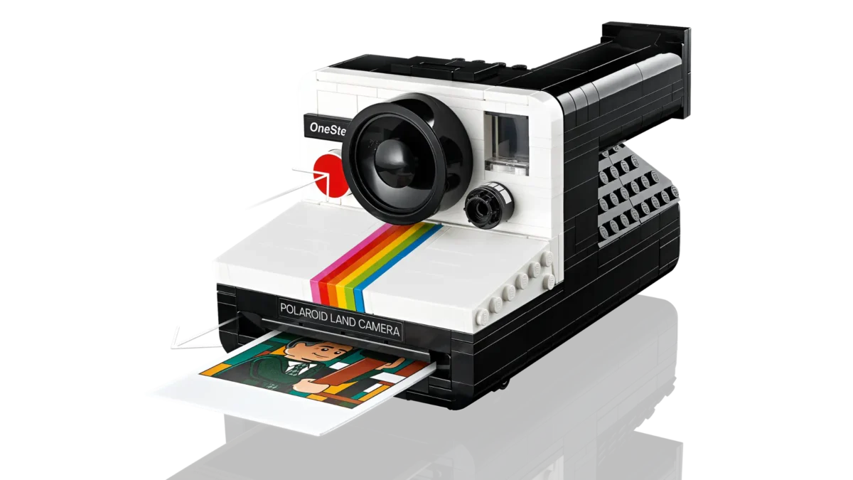 LEGO® Ideas Polaroid OneStep SX-70 Camera - Image 3