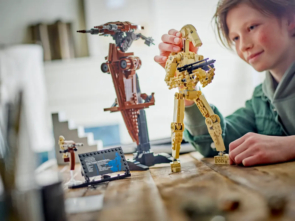 LEGO® Star Wars™ Battle Droid™ with STAP - Image 5