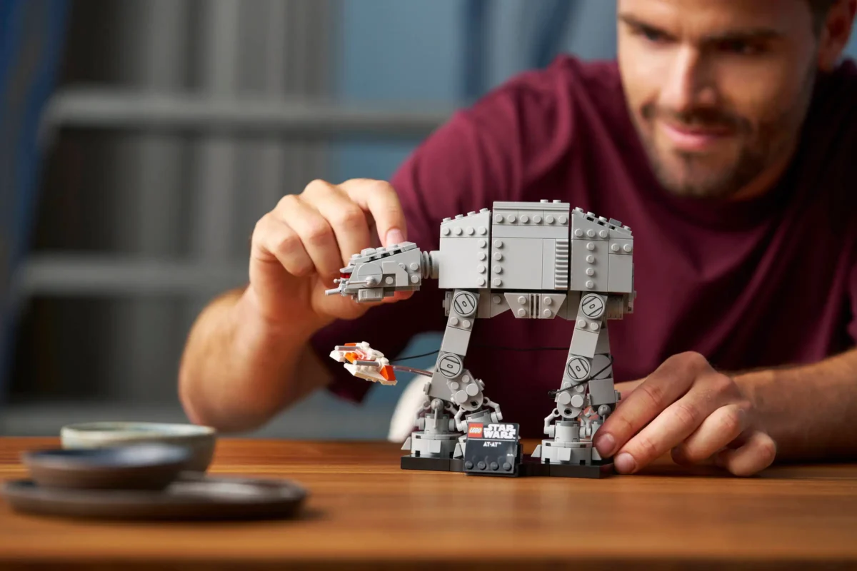 LEGO® Star Wars™ AT-AT - Image 2